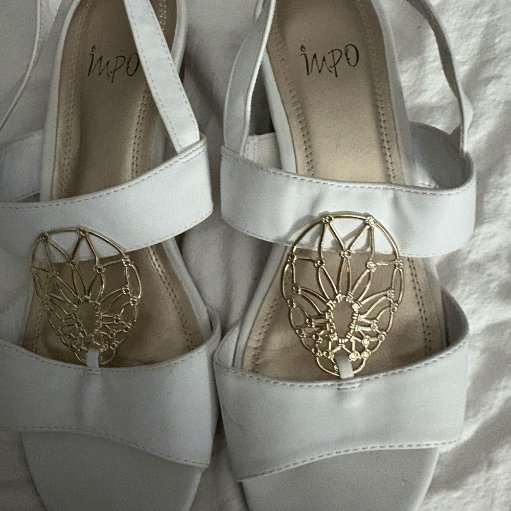 Impo White Sandals with Gold Ornament. Size 8M.